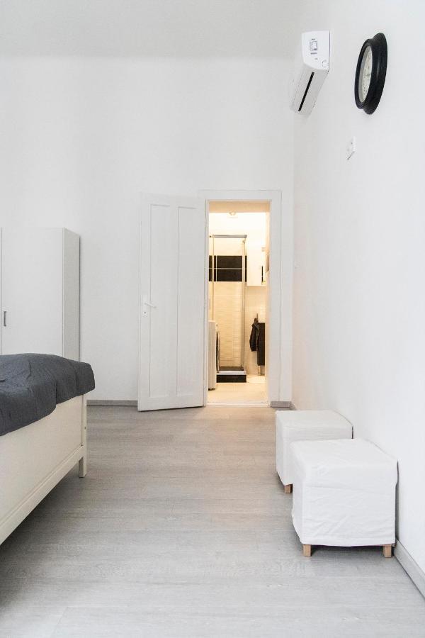 Dora Apartment Near Buda Castle With Parking! Budapeste Exterior foto