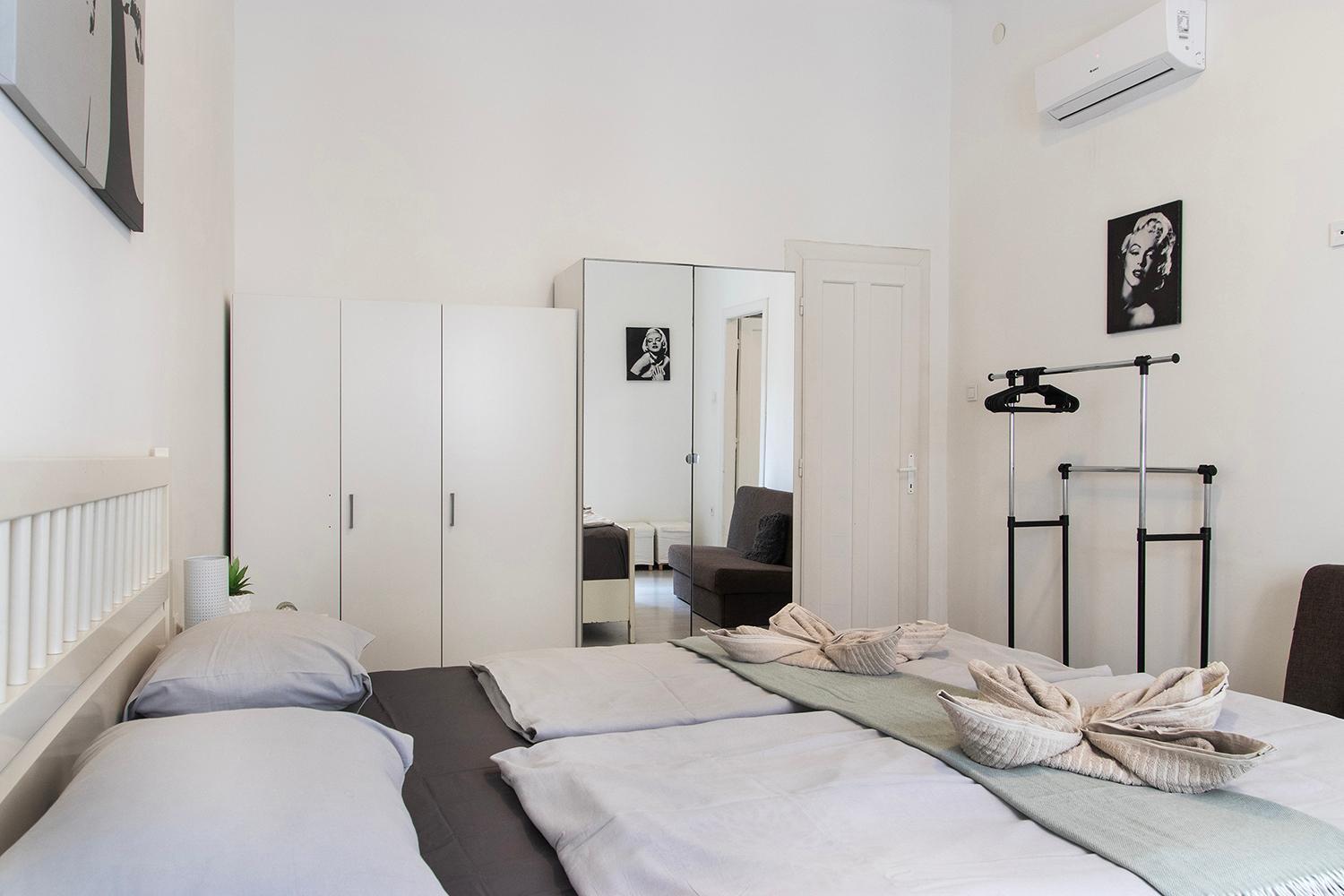 Dora Apartment Near Buda Castle With Parking! Budapeste Exterior foto