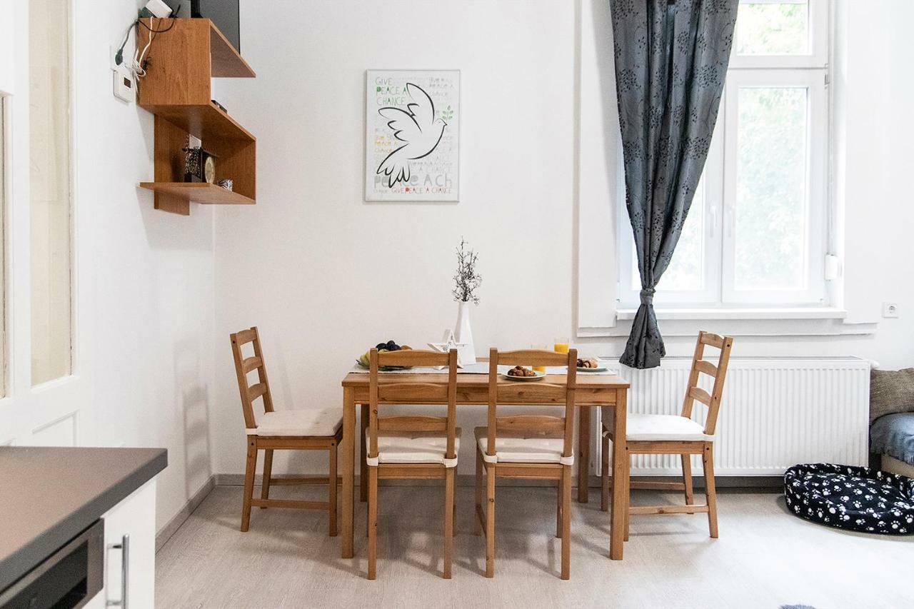 Dora Apartment Near Buda Castle With Parking! Budapeste Exterior foto