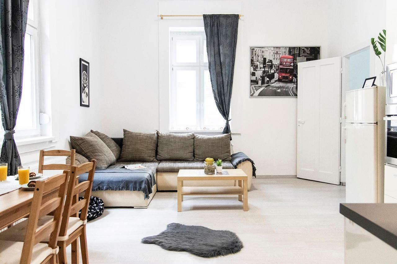 Dora Apartment Near Buda Castle With Parking! Budapeste Exterior foto