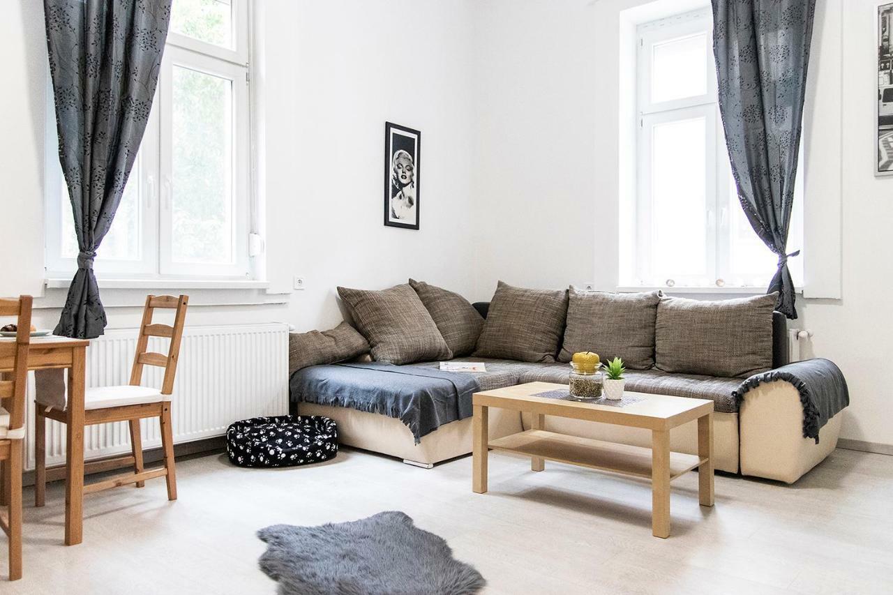 Dora Apartment Near Buda Castle With Parking! Budapeste Exterior foto