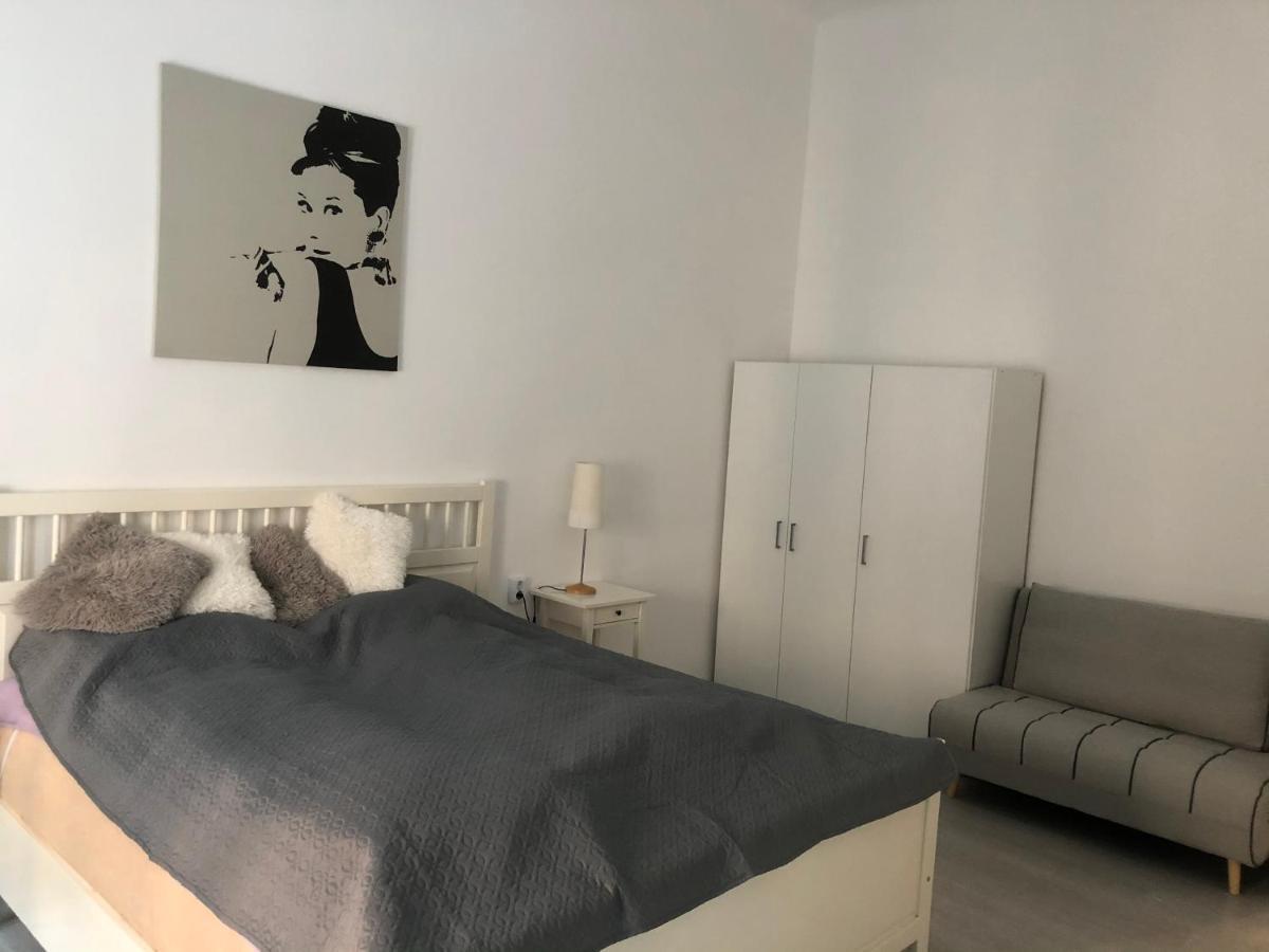Dora Apartment Near Buda Castle With Parking! Budapeste Exterior foto
